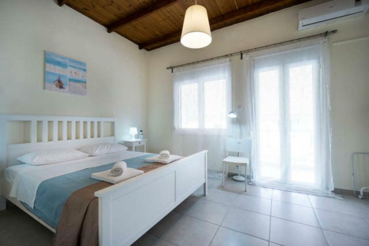 Kd'S - Apartment Hriszí Aktí Haniá Kültér fotó